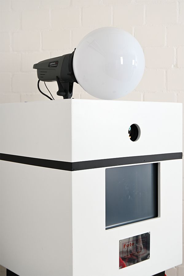 Fotobox mit einer Diffusorkugel